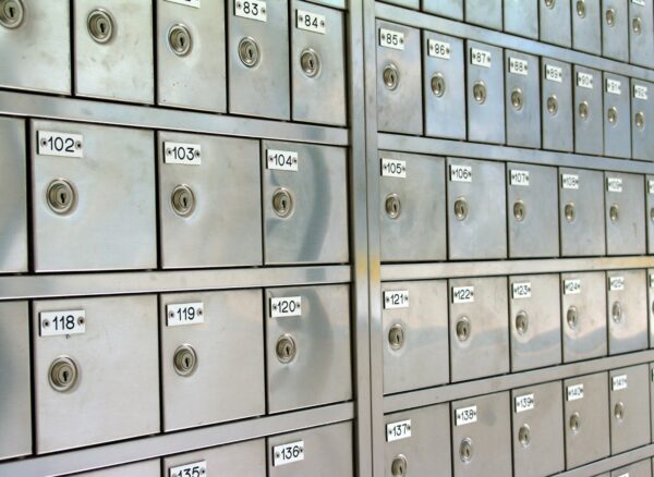 Untitled design (33) renting a mailbox