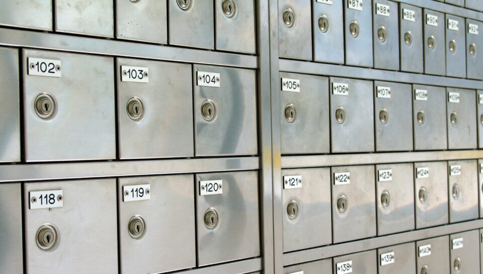 renting a mailbox